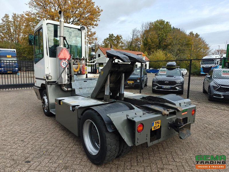 Terberg YT222 Gereviseerde Allison Versnellingsbak - Schotel 27T - Vangmuil - Cummins - Landbouw Kenteken 40km/h - Терминален влекач: снимка 4 Terberg YT222 Gereviseerde Allison Versnellingsbak - Schotel 27T - Vangmuil - Cummins - Landbouw Kenteken 40km/h - Терминален влекач: снимка 4