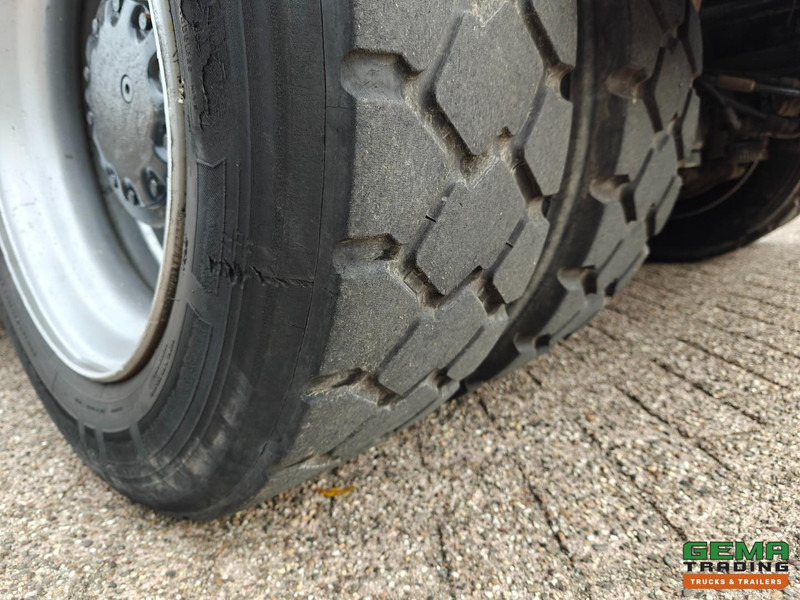 Терминален влекач Terberg YT222 Gereviseerde Allison Versnellingsbak - Schotel 27T - Vangmuil - Cummins - Landbouw Kenteken 40km/h: снимка 14 Терминален влекач Terberg YT222 Gereviseerde Allison Versnellingsbak - Schotel 27T - Vangmuil - Cummins - Landbouw Kenteken 40km/h: снимка 14