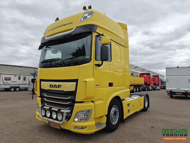 DAF XF 530 FT 4x2 SuperSpaceCab Euro6D -Dubbele Tanks - Vollucht - TV - SMARTTacho V2 - 01/2026 APK - Влекач: снимка 1 DAF XF 530 FT 4x2 SuperSpaceCab Euro6D -Dubbele Tanks - Vollucht - TV - SMARTTacho V2 - 01/2026 APK - Влекач: снимка 1