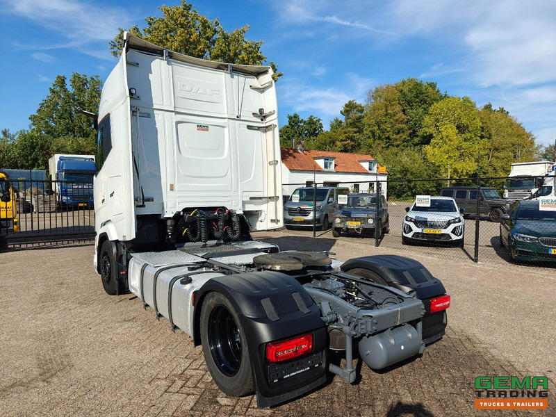 DAF XG+ 480 FT 4x2 Euro6E - MEGA/Lowdeck - Retarder - Dubbele tanks - MirrorCam - 270.000KM! - Влекач: снимка 4 DAF XG+ 480 FT 4x2 Euro6E - MEGA/Lowdeck - Retarder - Dubbele tanks - MirrorCam - 270.000KM! - Влекач: снимка 4