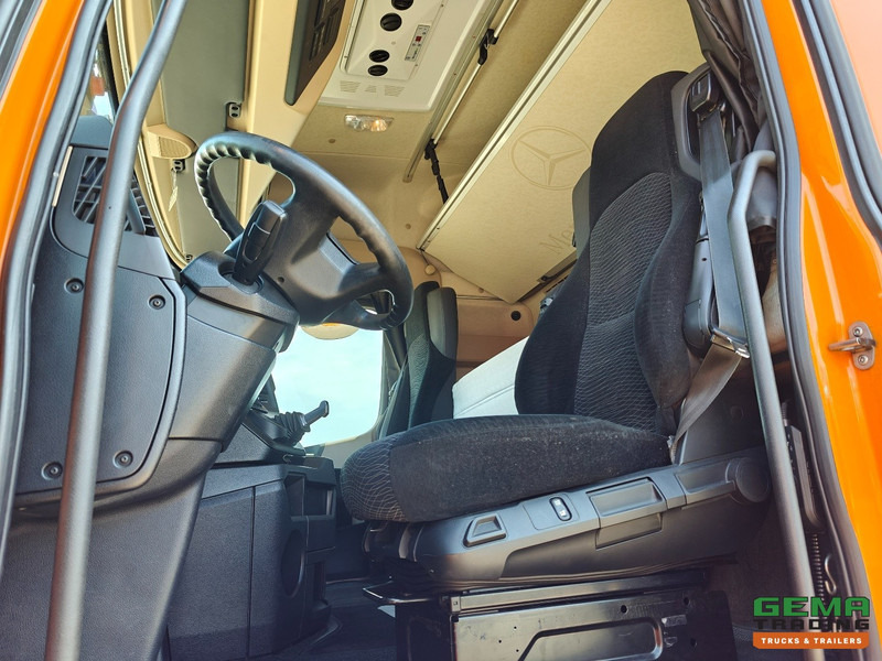 Mercedes-Benz Actros 2745 6x2 Bigspace Euro6A - Retarder - Standairco - 68T - Alcoa - SMARTtachoV2 - Влекач: снимка 5 Mercedes-Benz Actros 2745 6x2 Bigspace Euro6A - Retarder - Standairco - 68T - Alcoa - SMARTtachoV2 - Влекач: снимка 5