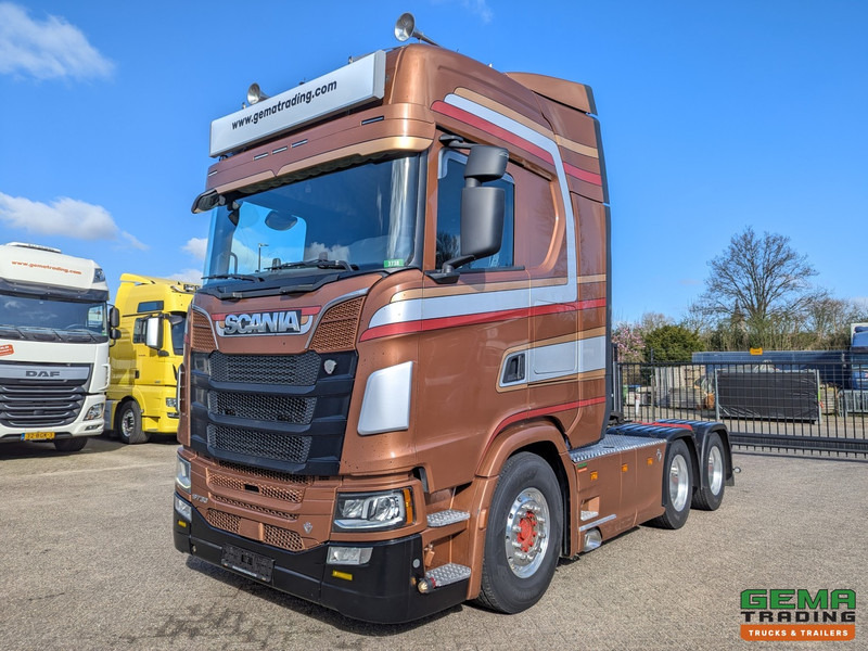 Scania S730 6x4 Topline Euro6 - V8 - Retarder - Costum Interior - Vollucht - Alcoa's - Влекач: снимка 1 Scania S730 6x4 Topline Euro6 - V8 - Retarder - Costum Interior - Vollucht - Alcoa's - Влекач: снимка 1