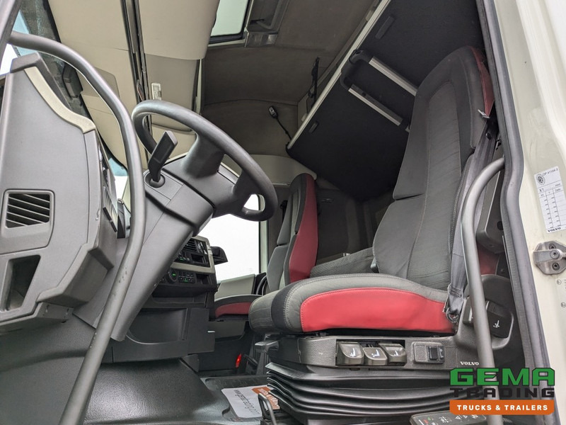 Volvo FH420 4x2 Euro6 FH420 4x2 Globetrotter Euro6 - XLOW / Mega - VEB+ - Double Tanks - Air Suspension - Влекач: снимка 5 Volvo FH420 4x2 Euro6 FH420 4x2 Globetrotter Euro6 - XLOW / Mega - VEB+ - Double Tanks - Air Suspension - Влекач: снимка 5