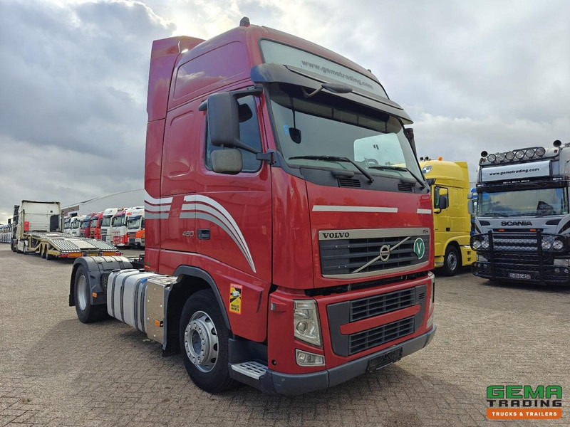 Volvo FH460 4x2 Globetrotter XL Euro5 - Handgeschakeld - Dubbele tanks - Влекач: снимка 2 Volvo FH460 4x2 Globetrotter XL Euro5 - Handgeschakeld - Dubbele tanks - Влекач: снимка 2