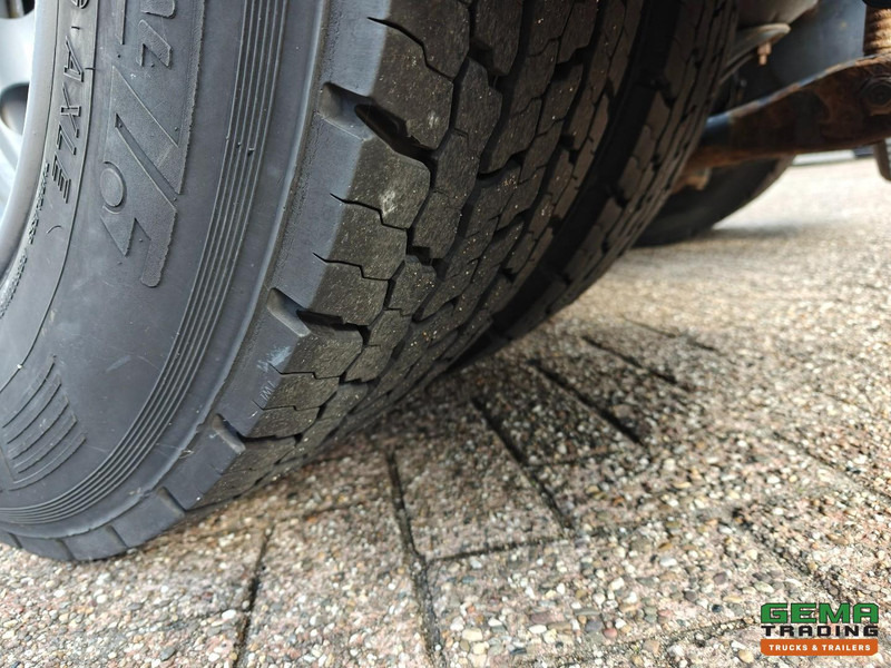 Влекач Volvo FH460 4x2 Globetrotter XL Euro5 - Handgeschakeld - Dubbele tanks: снимка 20