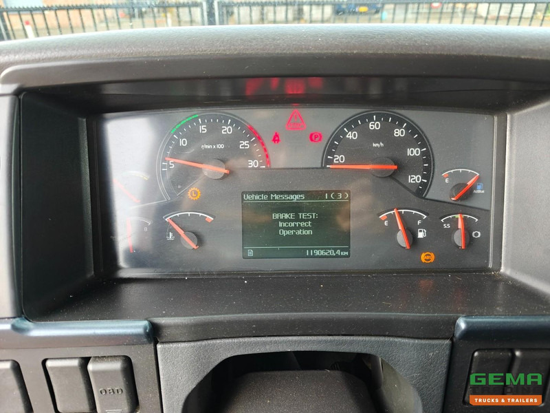 Влекач Volvo FH460 4x2 Globetrotter XL Euro5 - Handgeschakeld - Dubbele tanks: снимка 16