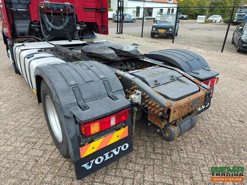 Влекач Volvo FH460 4x2 Globetrotter XL Euro5 - Handgeschakeld - Dubbele tanks: снимка 18 Влекач Volvo FH460 4x2 Globetrotter XL Euro5 - Handgeschakeld - Dubbele tanks: снимка 18