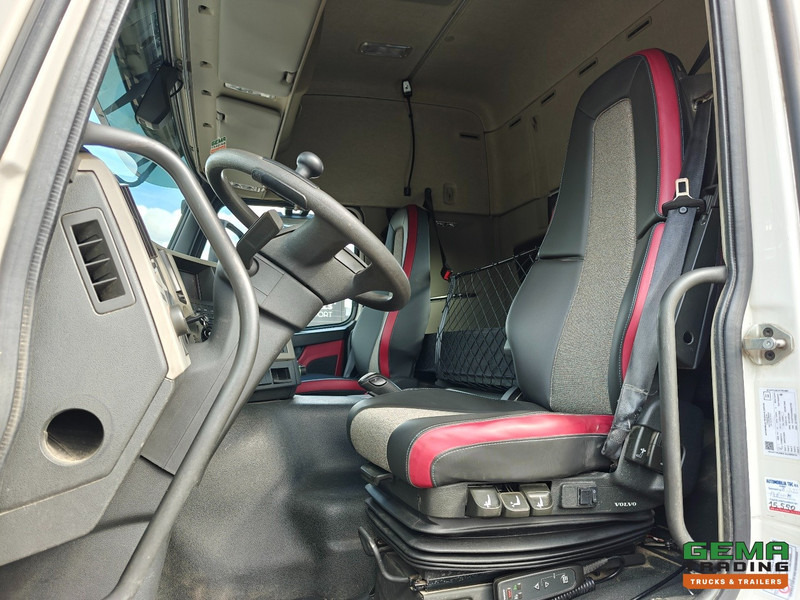 Volvo FM 460 4x2 Globetrotter Euro6 - Compressor - PTO Afstandsbediening - 407.000km - SMARTTacho V2 - TOP! - Влекач: снимка 5 Volvo FM 460 4x2 Globetrotter Euro6 - Compressor - PTO Afstandsbediening - 407.000km - SMARTTacho V2 - TOP! - Влекач: снимка 5