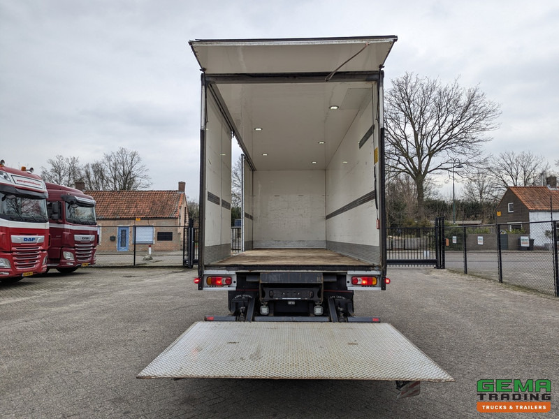 Volvo FE320 4x2 Dagcab Euro6 - Gesloten Opbouw 7.6m + Laadklep 2000KG - ZijDeuren - VolledigLuchtgeveerd - Камион фургон: снимка 5 Volvo FE320 4x2 Dagcab Euro6 - Gesloten Opbouw 7.6m + Laadklep 2000KG - ZijDeuren - VolledigLuchtgeveerd - Камион фургон: снимка 5