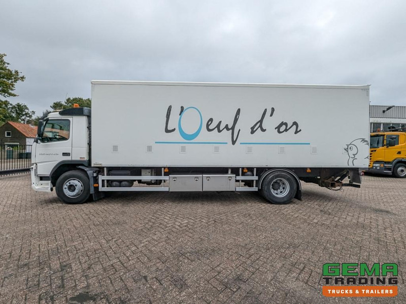 За превоз на животни камион Volvo FM330 4x2 Daycab Euro5 KuikenBak 8.2m + Webasto Heater + Dhollandia 2000KG: снимка 13