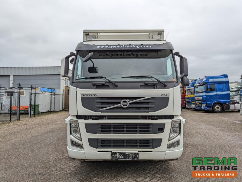 За превоз на животни камион Volvo FM330 4x2 Daycab Euro5 KuikenBak 8.2m + Webasto Heater + Dhollandia 2000KG: снимка 9