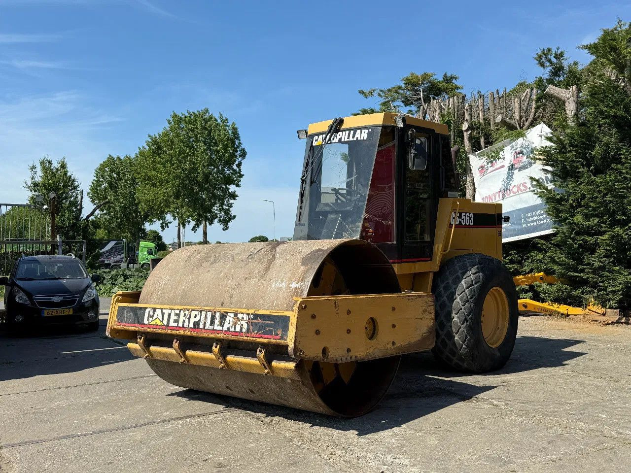 CAT CS 563 Roller with vibration - Компактор: снимка 2 CAT CS 563 Roller with vibration - Компактор: снимка 2