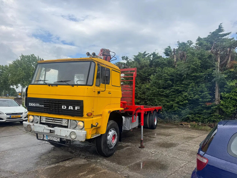 DAF 2300 4X2 Platform + Crane Spring/Spring German truck - Бордови камион: снимка 2 DAF 2300 4X2 Platform + Crane Spring/Spring German truck - Бордови камион: снимка 2