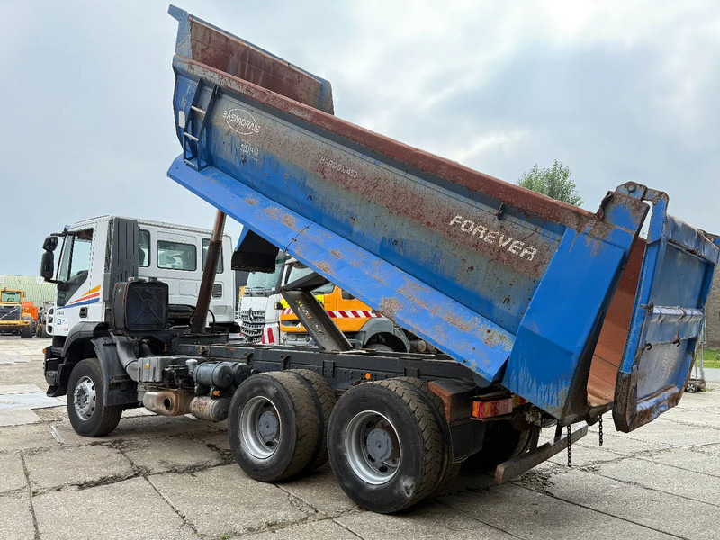 Iveco Trakker 360 6X4 Tipper Spring/Spring ZF Manual gear - Самосвал камион: снимка 3 Iveco Trakker 360 6X4 Tipper Spring/Spring ZF Manual gear - Самосвал камион: снимка 3