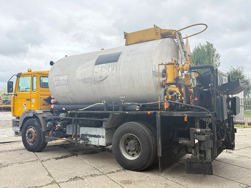 Renault G260 4X2 ACMAR Bitumen Sprayer 10.000L Spring/Spring Manual Gear - Камион: снимка 3 Renault G260 4X2 ACMAR Bitumen Sprayer 10.000L Spring/Spring Manual Gear - Камион: снимка 3