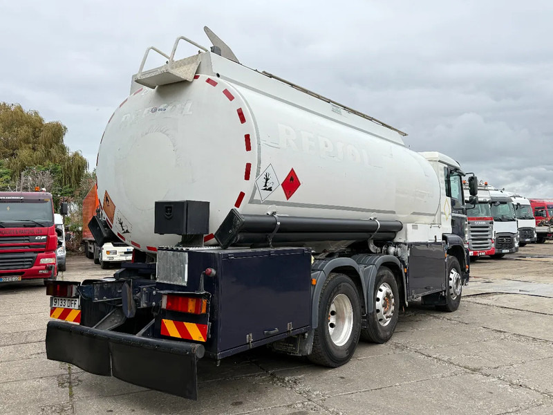 MAN TGA 26.430 6X2 Fuel Tank 21.000L 3 Comp + 2 Pump D20 Engine - Камион цистерна: снимка 4 MAN TGA 26.430 6X2 Fuel Tank 21.000L 3 Comp + 2 Pump D20 Engine - Камион цистерна: снимка 4