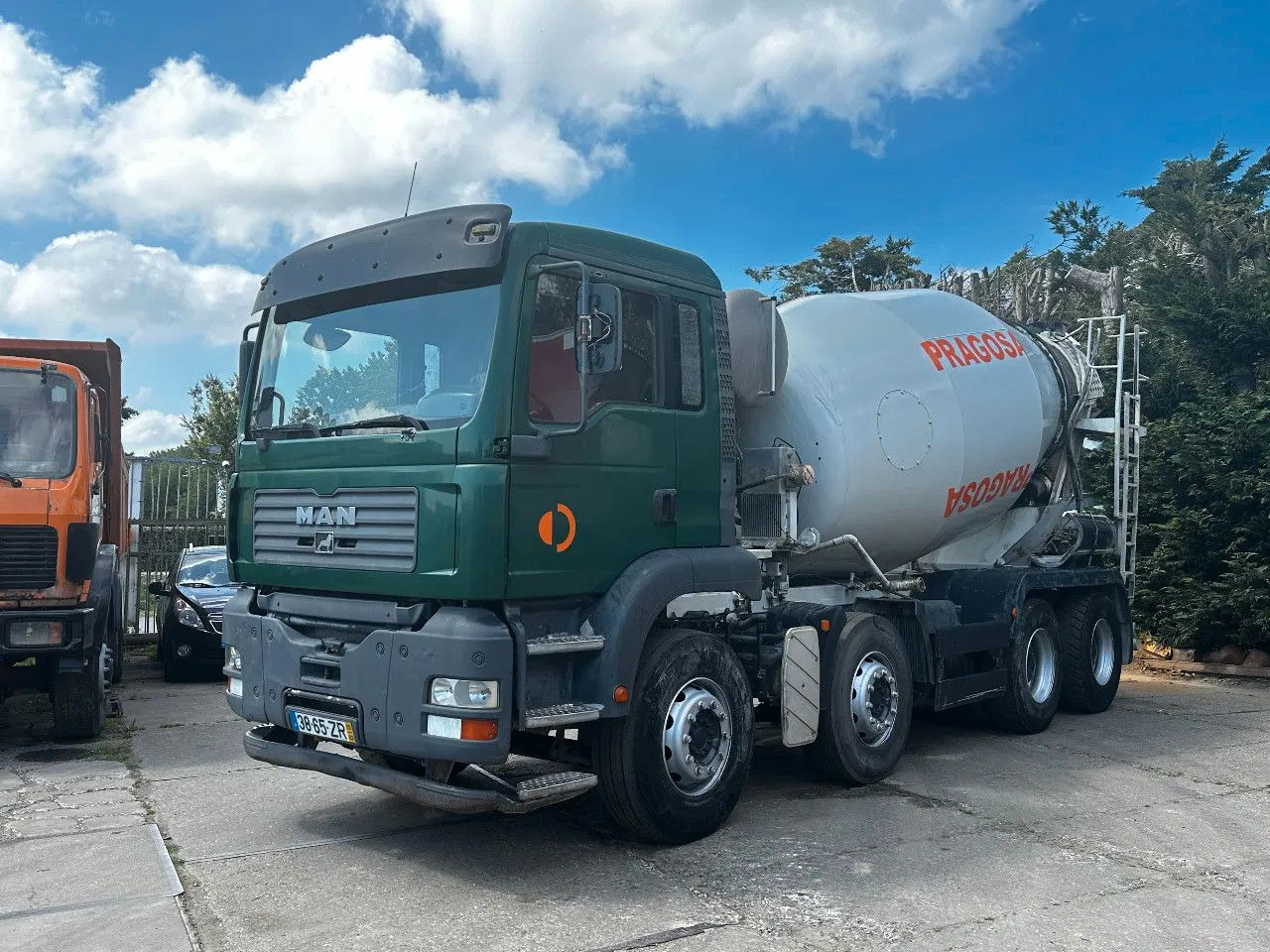 MAN TGA 35.360 8X4 CIFA Beton Mixer Spring/Spring ZF - Бетоновоз: снимка 2 MAN TGA 35.360 8X4 CIFA Beton Mixer Spring/Spring ZF - Бетоновоз: снимка 2