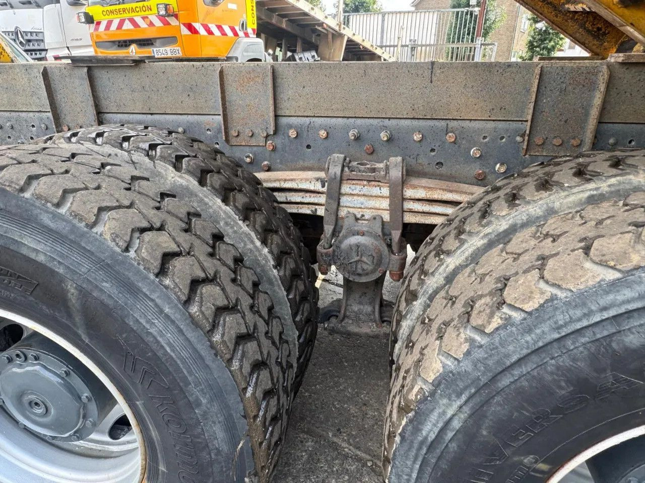 Mercedes-Benz Actros 3235 V6 8X4 Tipper Spring/Spring Manual G - Самосвал камион: снимка 5 Mercedes-Benz Actros 3235 V6 8X4 Tipper Spring/Spring Manual G - Самосвал камион: снимка 5