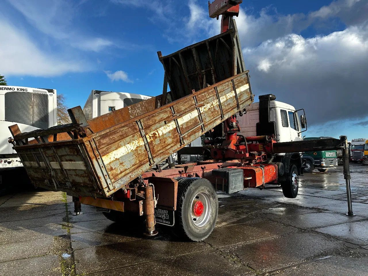 Самосвал камион, Камион с кран Mercedes-Benz SK 1935 V8 4X2 Tipper Spring/Spring AMCO V825 9T Mercedes-Benz SK 1935 V8 4X2 Tipper Spring/Spring AMCO V825 9T: снимка 18