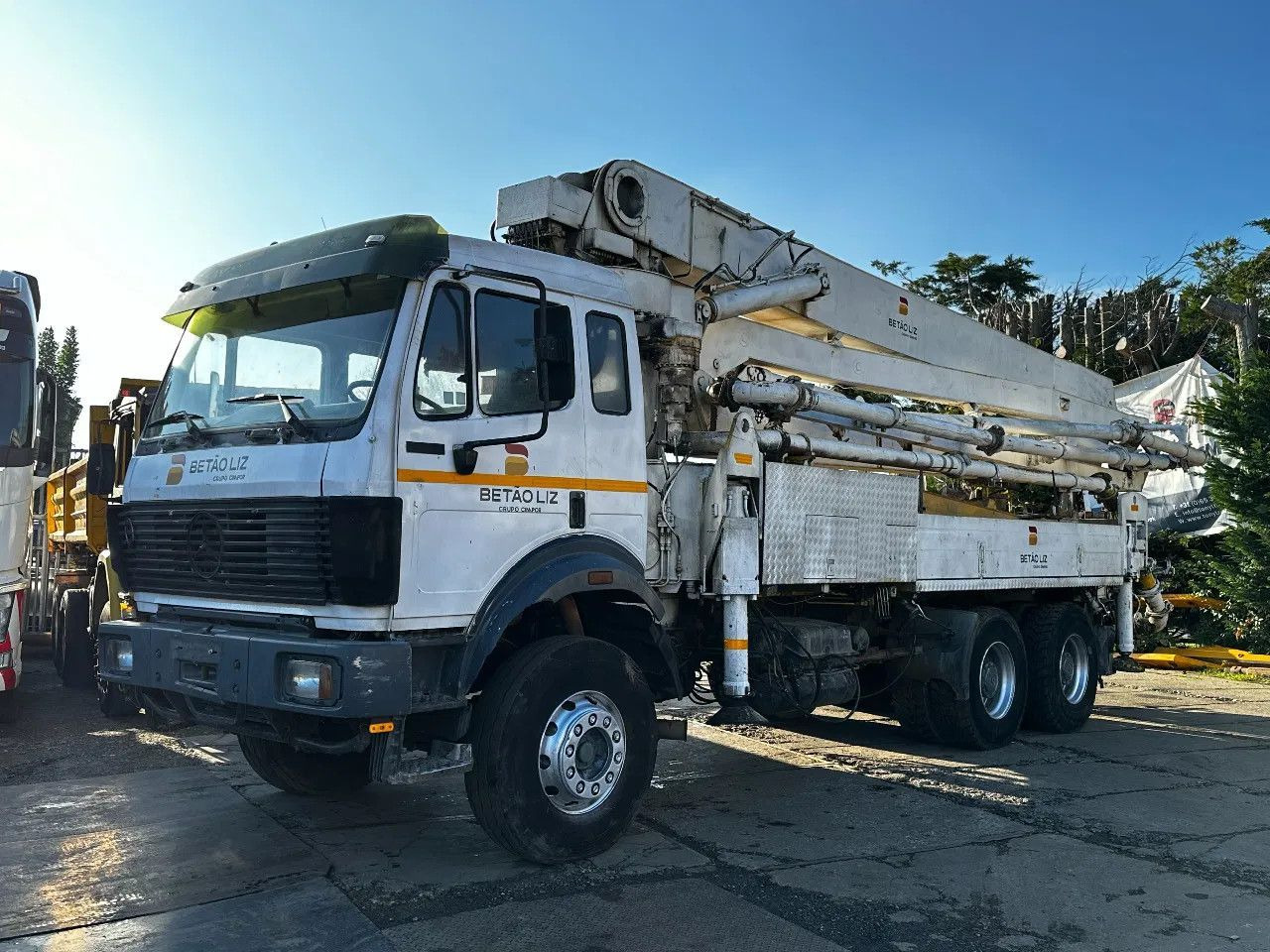 Mercedes-Benz SK 2631 6X4 LSB 36M BETONPOMP 370 BAR Mercedes-Benz SK 2631 6X4 LSB 36M BETONPOMP 370 BAR - Миксер-помпа: снимка 2 Mercedes-Benz SK 2631 6X4 LSB 36M BETONPOMP 370 BAR Mercedes-Benz SK 2631 6X4 LSB 36M BETONPOMP 370 BAR - Миксер-помпа: снимка 2