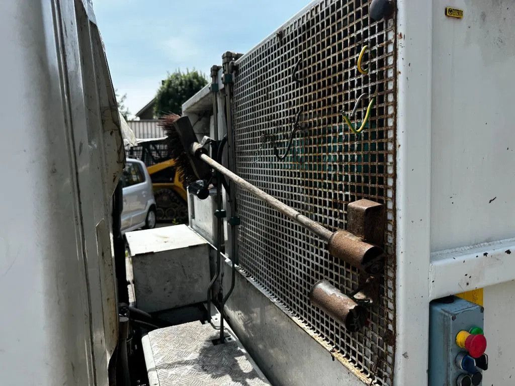 Боклукчийска кола Mitsubishi Canter GARBAGE TRUCK SPRING/SPRING MANUAL GEARBO: снимка 6