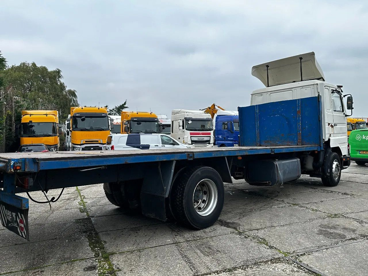 Scania P113-360 4X2 Platform Manual Gear Retarder Scania P113-360 4X2 Platform Manual Gear Retarder - Бордови камион: снимка 4 Scania P113-360 4X2 Platform Manual Gear Retarder Scania P113-360 4X2 Platform Manual Gear Retarder - Бордови камион: снимка 4