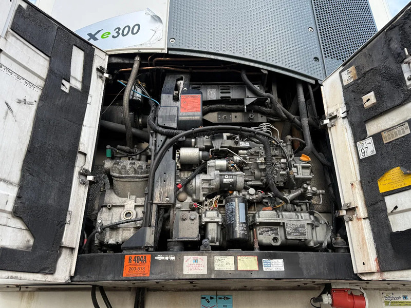 Schmitz Cargobull 3 Axle FRIGO Thermoking SLXe300 H260cm - Рефрижератор полуремарке: снимка 4 Schmitz Cargobull 3 Axle FRIGO Thermoking SLXe300 H260cm - Рефрижератор полуремарке: снимка 4