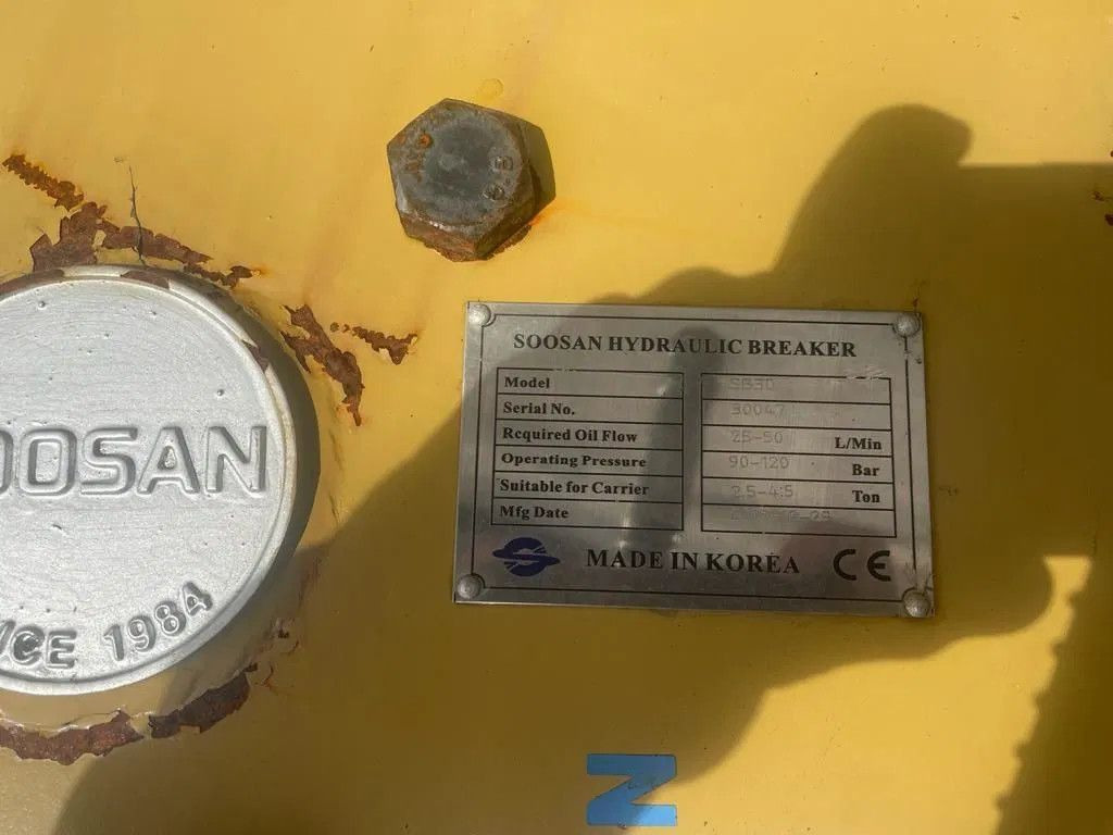 Soosan SB30 Hydraulic Breaker Skid steer Soosan SB30 Hydraulic Breaker Skid steer - Хидравличен чук за Строителна техника: снимка 5 Soosan SB30 Hydraulic Breaker Skid steer Soosan SB30 Hydraulic Breaker Skid steer - Хидравличен чук за Строителна техника: снимка 5