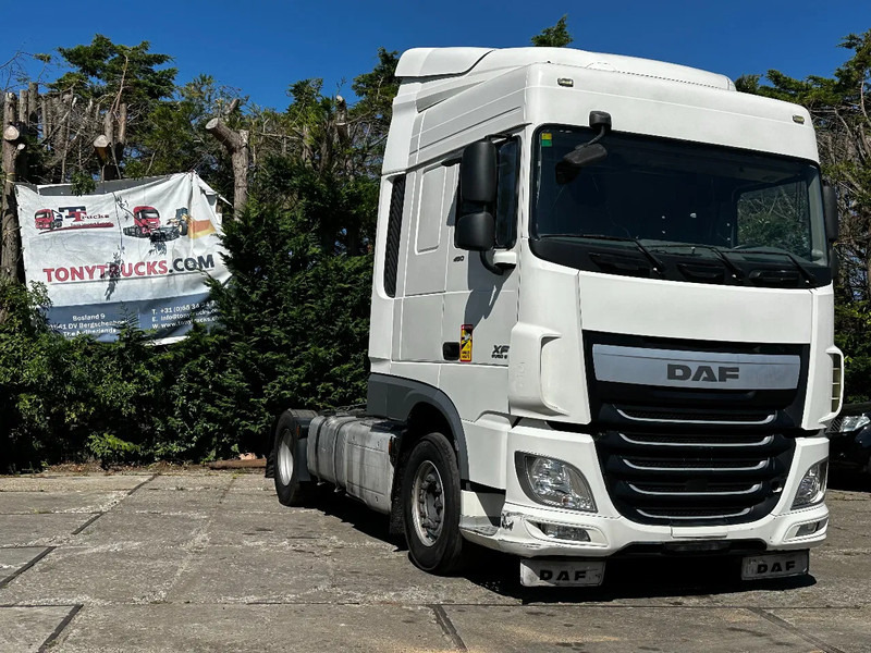 DAF XF 460 4X2 Tractor-unit Spring/Air ACC Retarder EURO6 - Влекач: снимка 1 DAF XF 460 4X2 Tractor-unit Spring/Air ACC Retarder EURO6 - Влекач: снимка 1