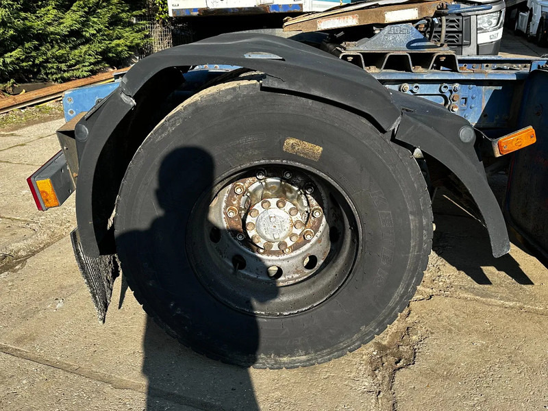 DAF XF 95.380 4X2 Tractor-unit Spring/Air ZF Manual Euro2 PTO - Влекач: снимка 5 DAF XF 95.380 4X2 Tractor-unit Spring/Air ZF Manual Euro2 PTO - Влекач: снимка 5
