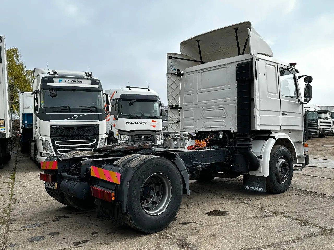 Scania R113-360 4X2 Tractor-unit Spring/Air Manual Gear - Влекач: снимка 4 Scania R113-360 4X2 Tractor-unit Spring/Air Manual Gear - Влекач: снимка 4