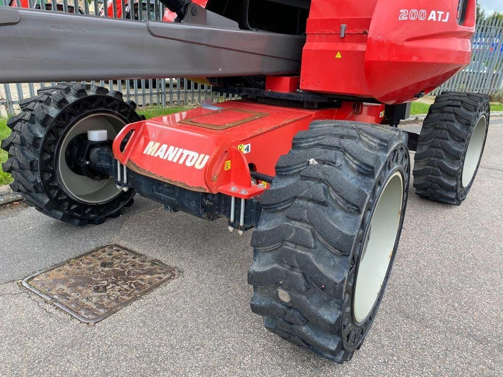 Manitou 200 ATJ - Артикулираща платформа: снимка 4 Manitou 200 ATJ - Артикулираща платформа: снимка 4