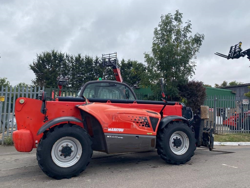 Manitou MT 1440  - Телескопичен товарач: снимка 3 Manitou MT 1440  - Телескопичен товарач: снимка 3