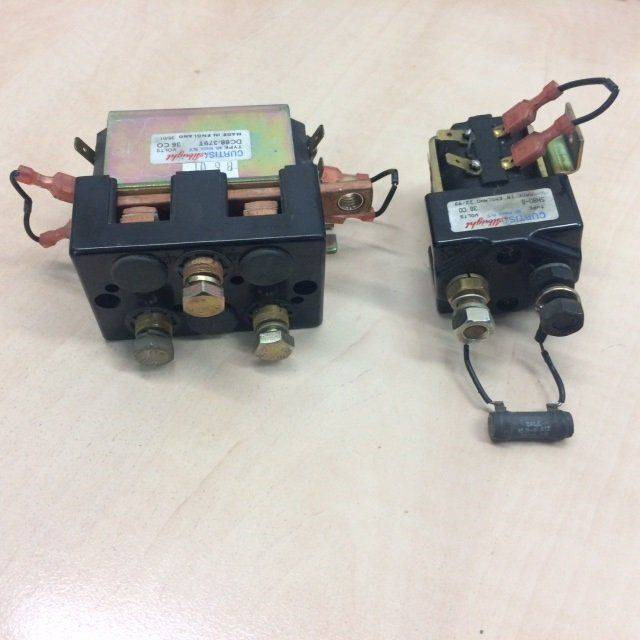 2X Contactors for Scrubber vacuum cleaner Nilfisk BR 850 - Електрическа система за Почистваща машина: снимка 1 2X Contactors for Scrubber vacuum cleaner Nilfisk BR 850 - Електрическа система за Почистваща машина: снимка 1