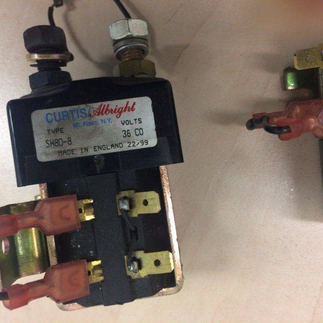 2X Contactors for Scrubber vacuum cleaner Nilfisk BR 850 - Електрическа система за Почистваща машина: снимка 5 2X Contactors for Scrubber vacuum cleaner Nilfisk BR 850 - Електрическа система за Почистваща машина: снимка 5