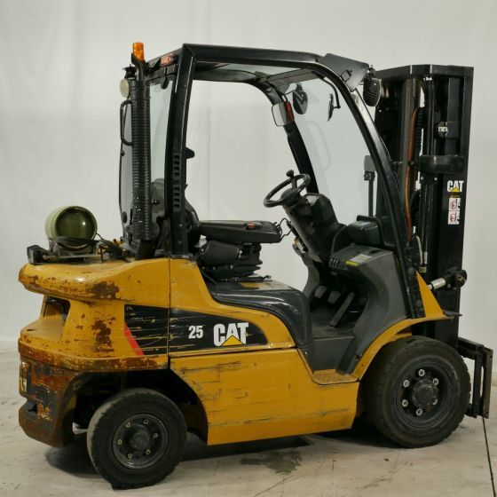 Caterpillar GP25N - Газокар: снимка 2 Caterpillar GP25N - Газокар: снимка 2