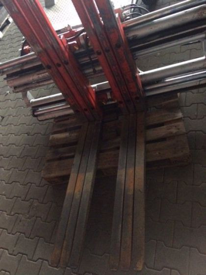 Dürwen Triple pallet Handler with separate side shift - Вилици за Подемно-транспортна техника: снимка 2 Dürwen Triple pallet Handler with separate side shift - Вилици за Подемно-транспортна техника: снимка 2