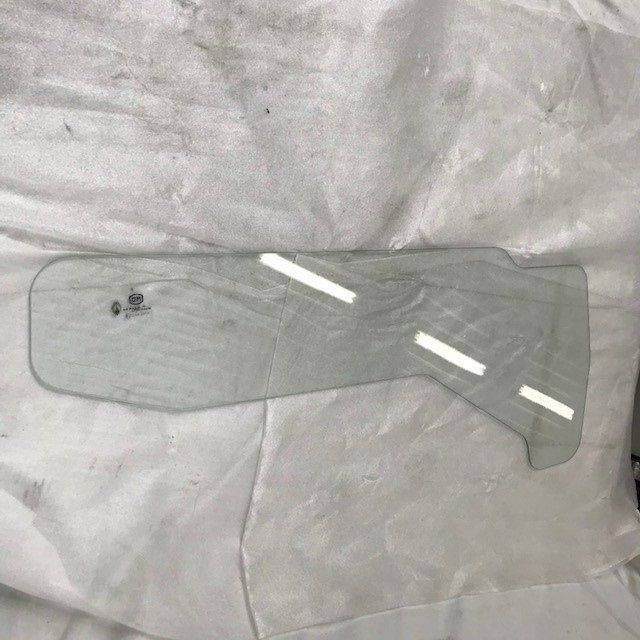 Glass for Komatsu/Fiat - Стъкло и части за Подемно-транспортна техника: снимка 2 Glass for Komatsu/Fiat - Стъкло и части за Подемно-транспортна техника: снимка 2