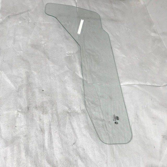 Glass for Komatsu/Fiat - Стъкло и части за Подемно-транспортна техника: снимка 1 Glass for Komatsu/Fiat - Стъкло и части за Подемно-транспортна техника: снимка 1