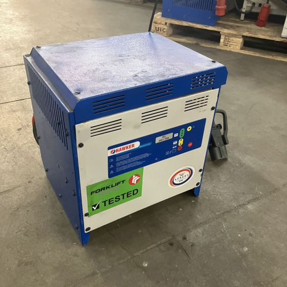 Hawker E 24V/70A - Електрическа система за Подемно-транспортна техника: снимка 2 Hawker E 24V/70A - Електрическа система за Подемно-транспортна техника: снимка 2
