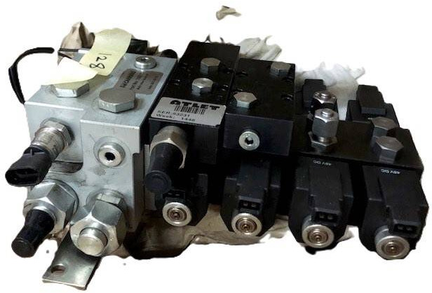 Hydraulivc control valve for Atlet - Хидравличен клапан за Подемно-транспортна техника: снимка 2 Hydraulivc control valve for Atlet - Хидравличен клапан за Подемно-транспортна техника: снимка 2
