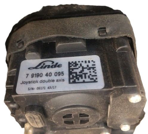Joystick dual axis for Linde /115-12/ - Електрическа система за Подемно-транспортна техника: снимка 1 Joystick dual axis for Linde /115-12/ - Електрическа система за Подемно-транспортна техника: снимка 1