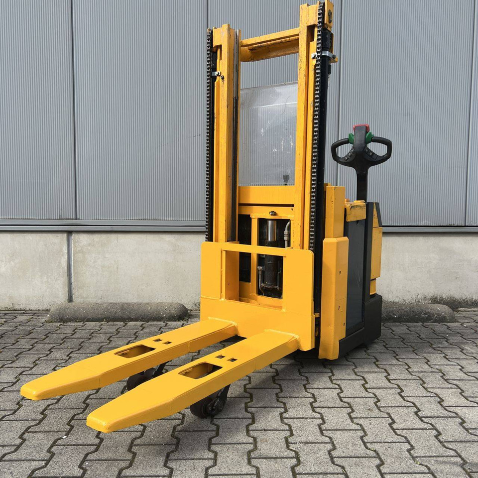 Jungheinrich EJC-Z16 - Стакер: снимка 2 Jungheinrich EJC-Z16 - Стакер: снимка 2