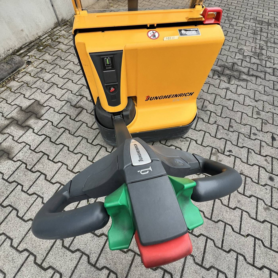 Jungheinrich EJC112 - Стакер: снимка 4 Jungheinrich EJC112 - Стакер: снимка 4