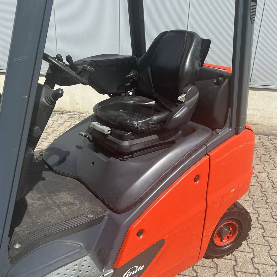 Linde H18T (391-02) EVO - Газокар: снимка 4 Linde H18T (391-02) EVO - Газокар: снимка 4