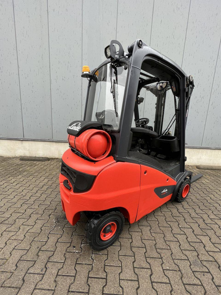 Linde H20T (391) - Газокар: снимка 2 Linde H20T (391) - Газокар: снимка 2
