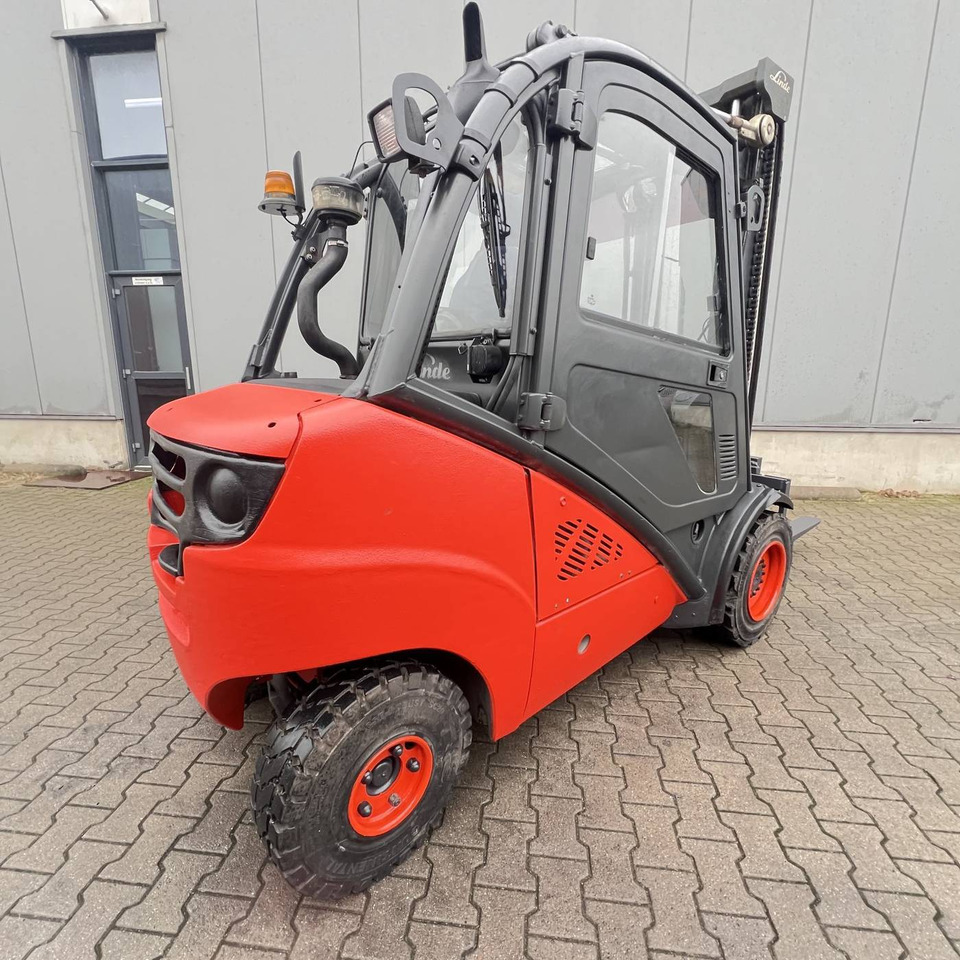 Linde H30D (393) - Дизелов мотокар: снимка 2 Linde H30D (393) - Дизелов мотокар: снимка 2
