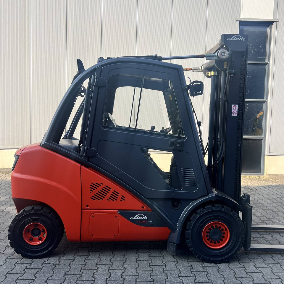 Linde H35D (393) EVO - Дизелов мотокар: снимка 2 Linde H35D (393) EVO - Дизелов мотокар: снимка 2
