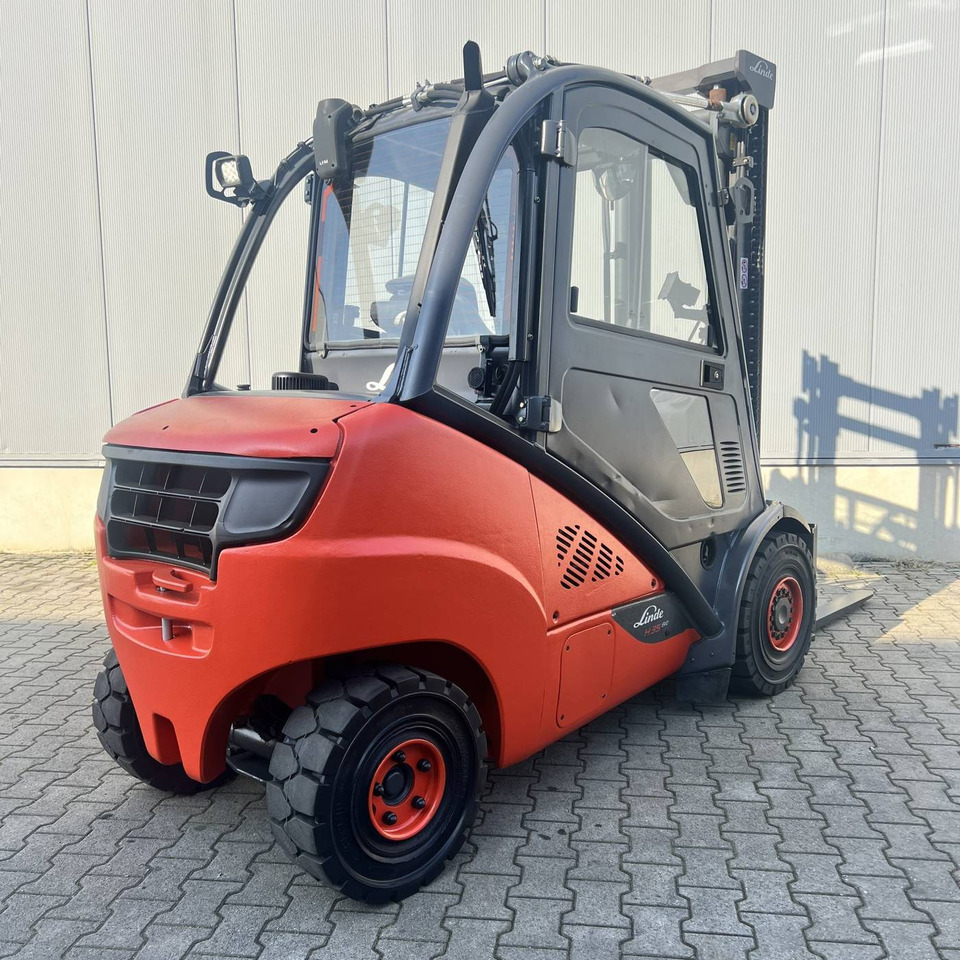 Linde H35D (393) EVO - Дизелов мотокар: снимка 3 Linde H35D (393) EVO - Дизелов мотокар: снимка 3