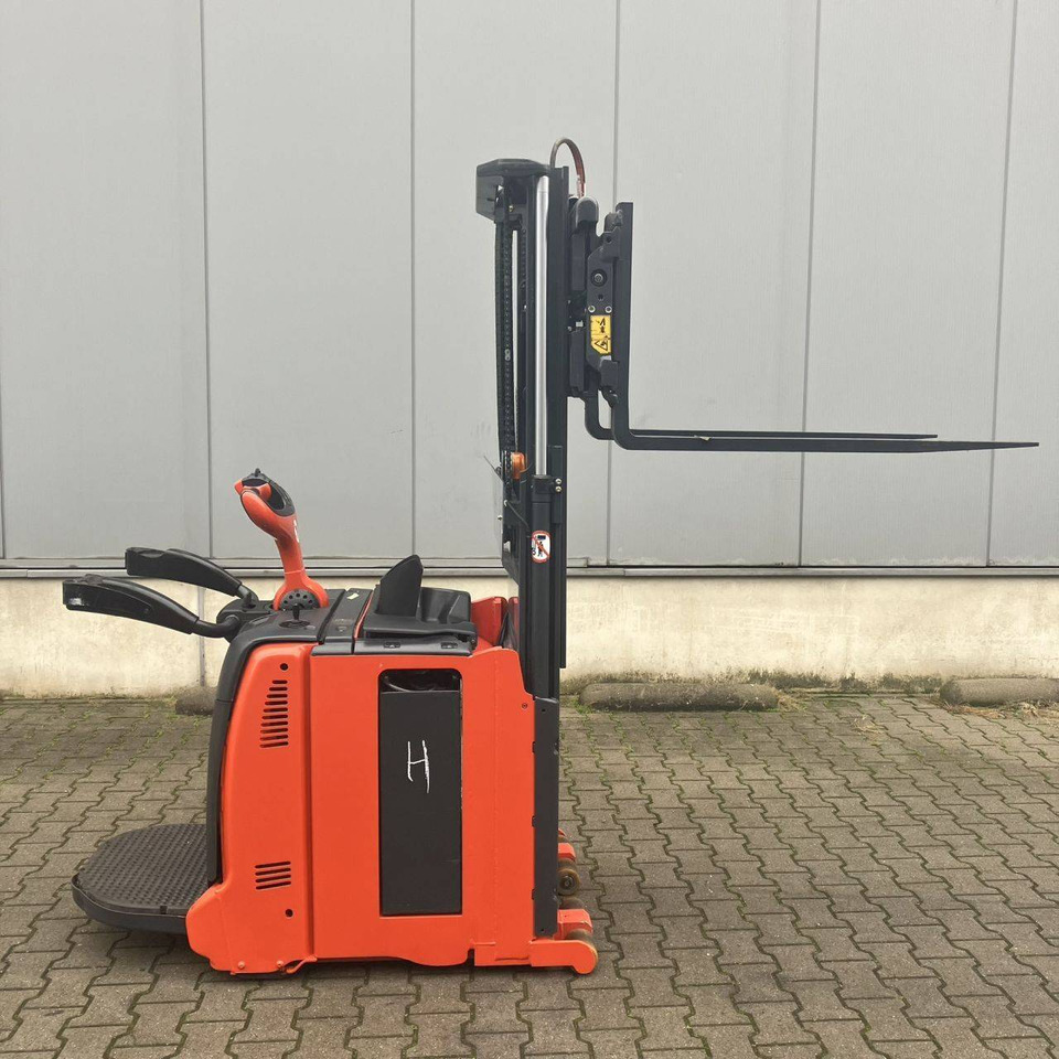 Linde L06AC-AP (1170) - Стакер: снимка 3 Linde L06AC-AP (1170) - Стакер: снимка 3